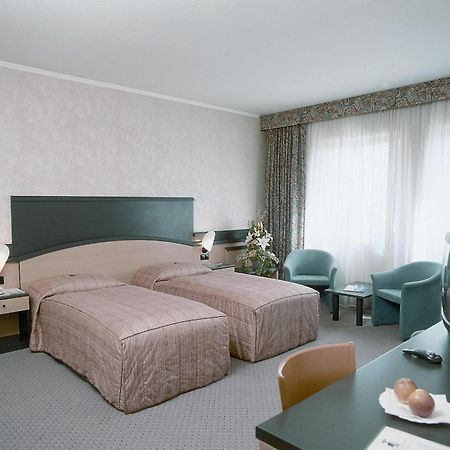 Privat Hotel Riegele Augsburg Exteriör bild